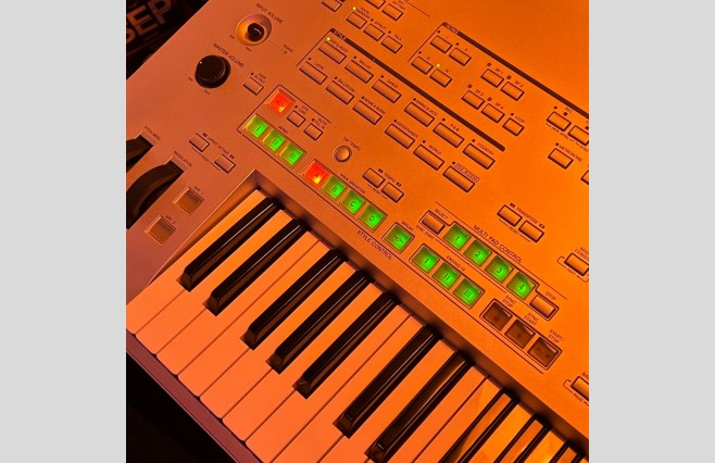 Used Yamaha Tyros 3 Keyboard With MS03 Speakers (SN:EAPY01292) - Image 6
